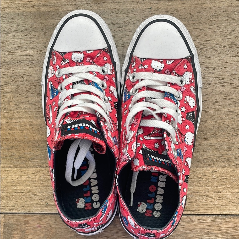 2018 Converse Hello Kitty x Chuck Taylor All Star Low 'Red' 163913C